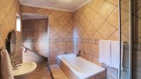 Bathroom 3+ - 36 square meters of property in Montana Park