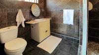 Bathroom 2 - 5 square meters of property in Montana Park