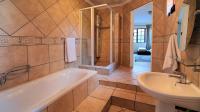 Bathroom 3+ - 36 square meters of property in Montana Park