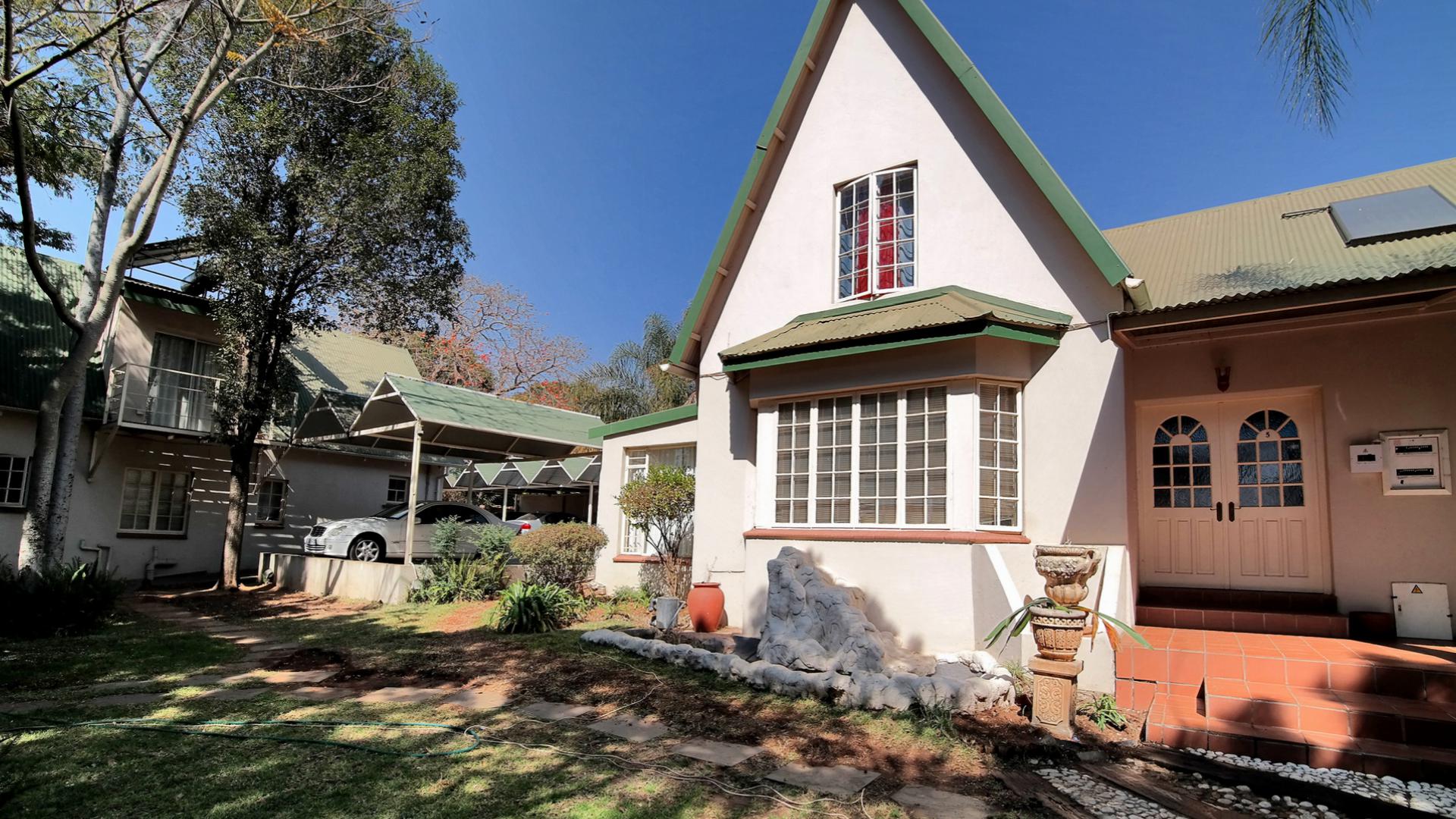 Front View of property in Montana Park