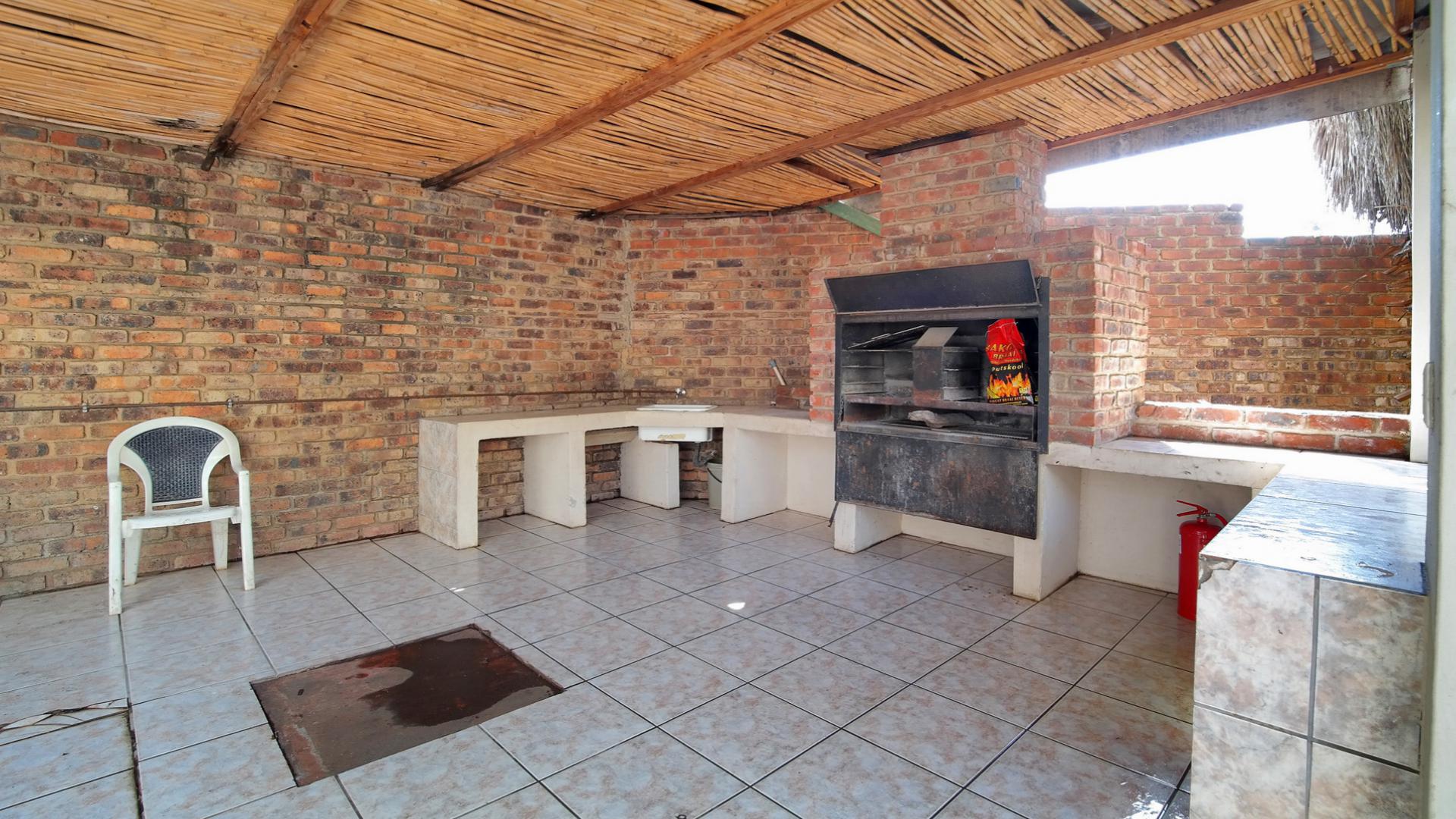 Entertainment of property in Montana Park