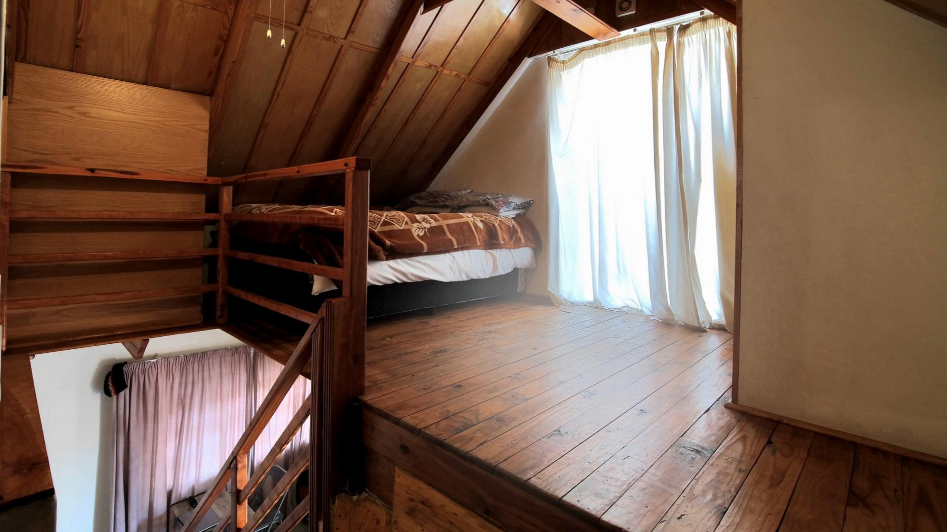 Bed Room 5+ - 104 square meters of property in Montana Park