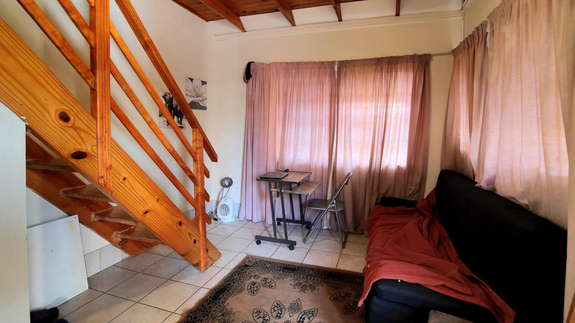 Lounges - 69 square meters of property in Montana Park