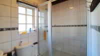 Bathroom 3+ - 46 square meters of property in Montana Park