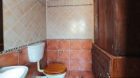 Bathroom 3+ - 46 square meters of property in Montana Park