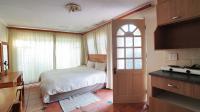 Bed Room 5+ - 104 square meters of property in Montana Park