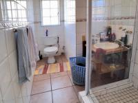 Bathroom 3+ - 46 square meters of property in Montana Park