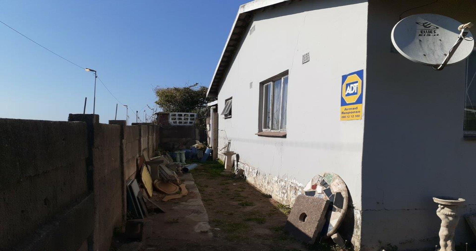 Front View of property in Chatsworth - KZN