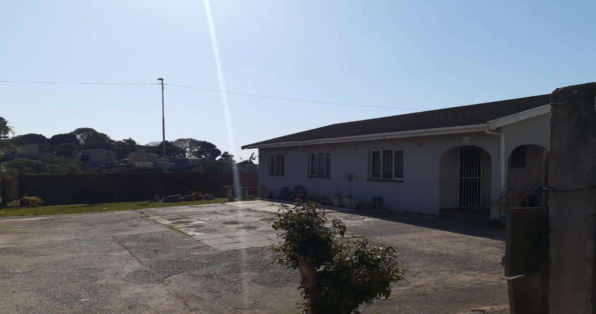Front View of property in Chatsworth - KZN