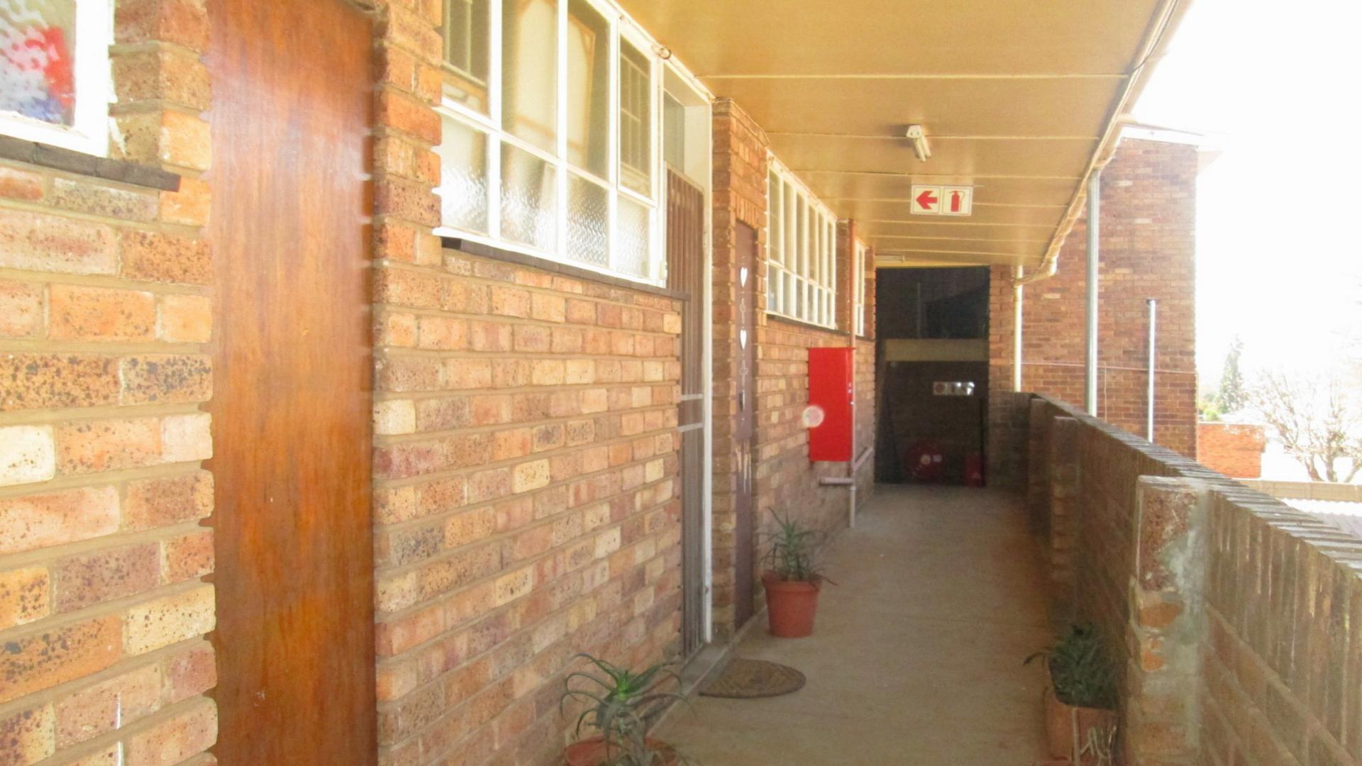 Spaces - 4 square meters of property in Casseldale