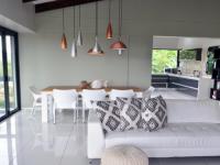 Lounges - 44 square meters of property in Marina Beach