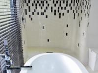 Bathroom 1 - 13 square meters of property in Marina Beach