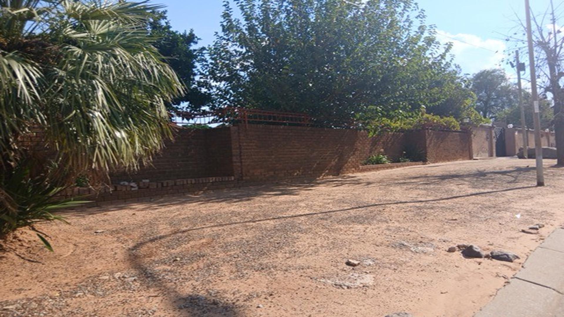 Front View of property in Riebeeckstad