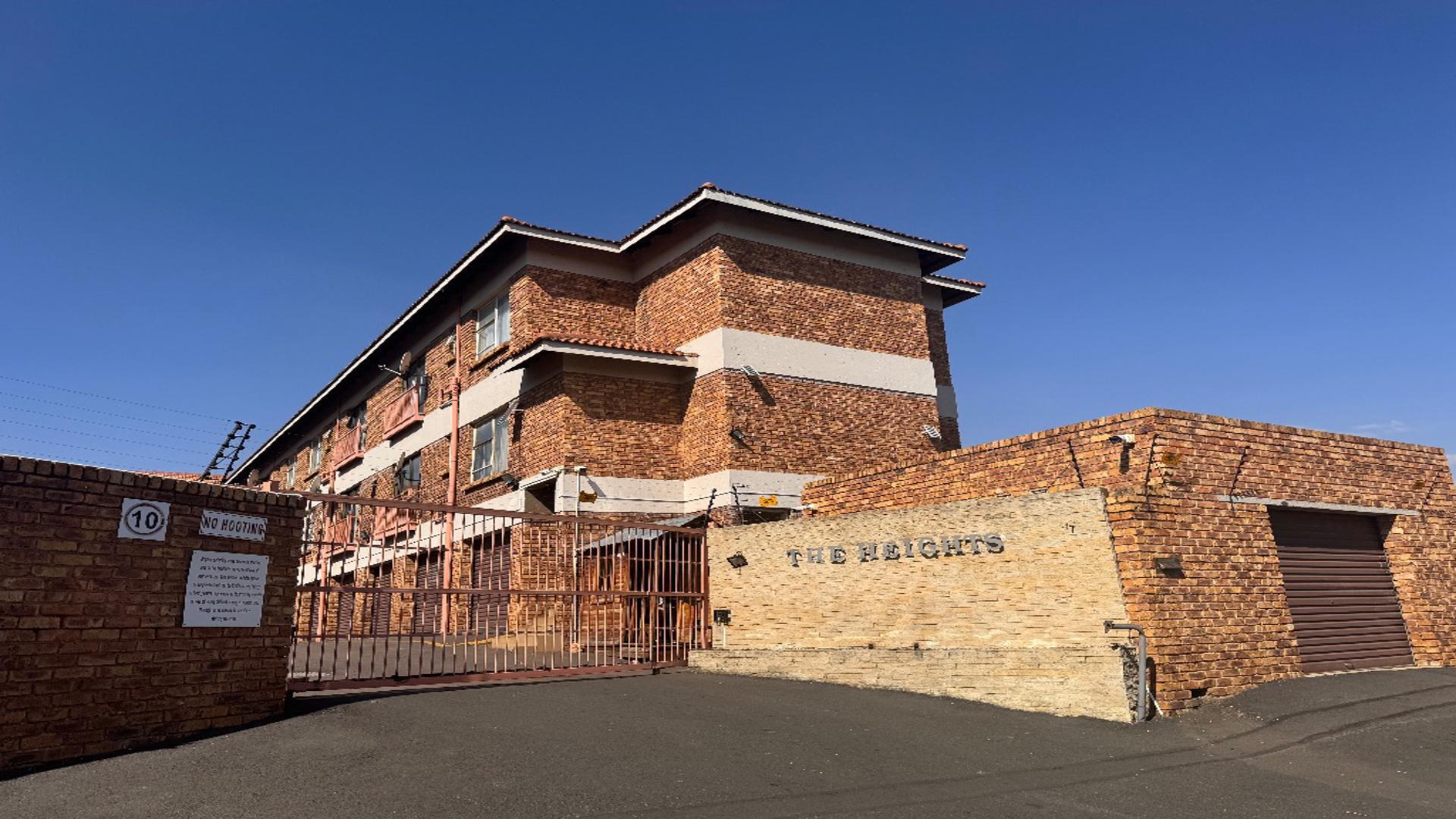 Front View of property in Kempton Park