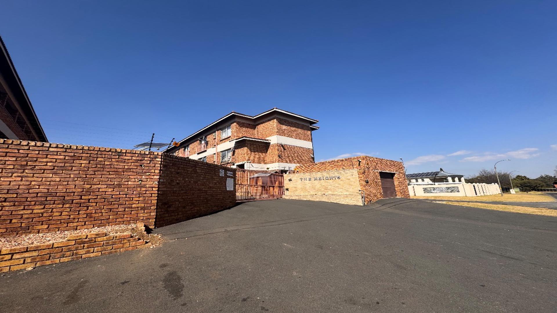 Front View of property in Kempton Park