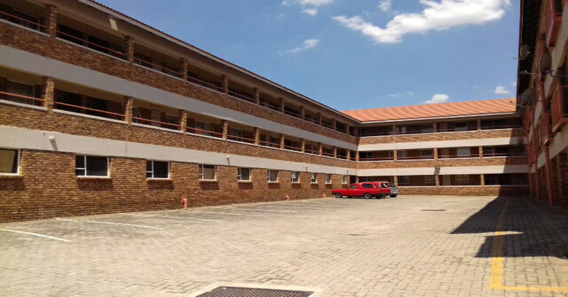 Front View of property in Kempton Park