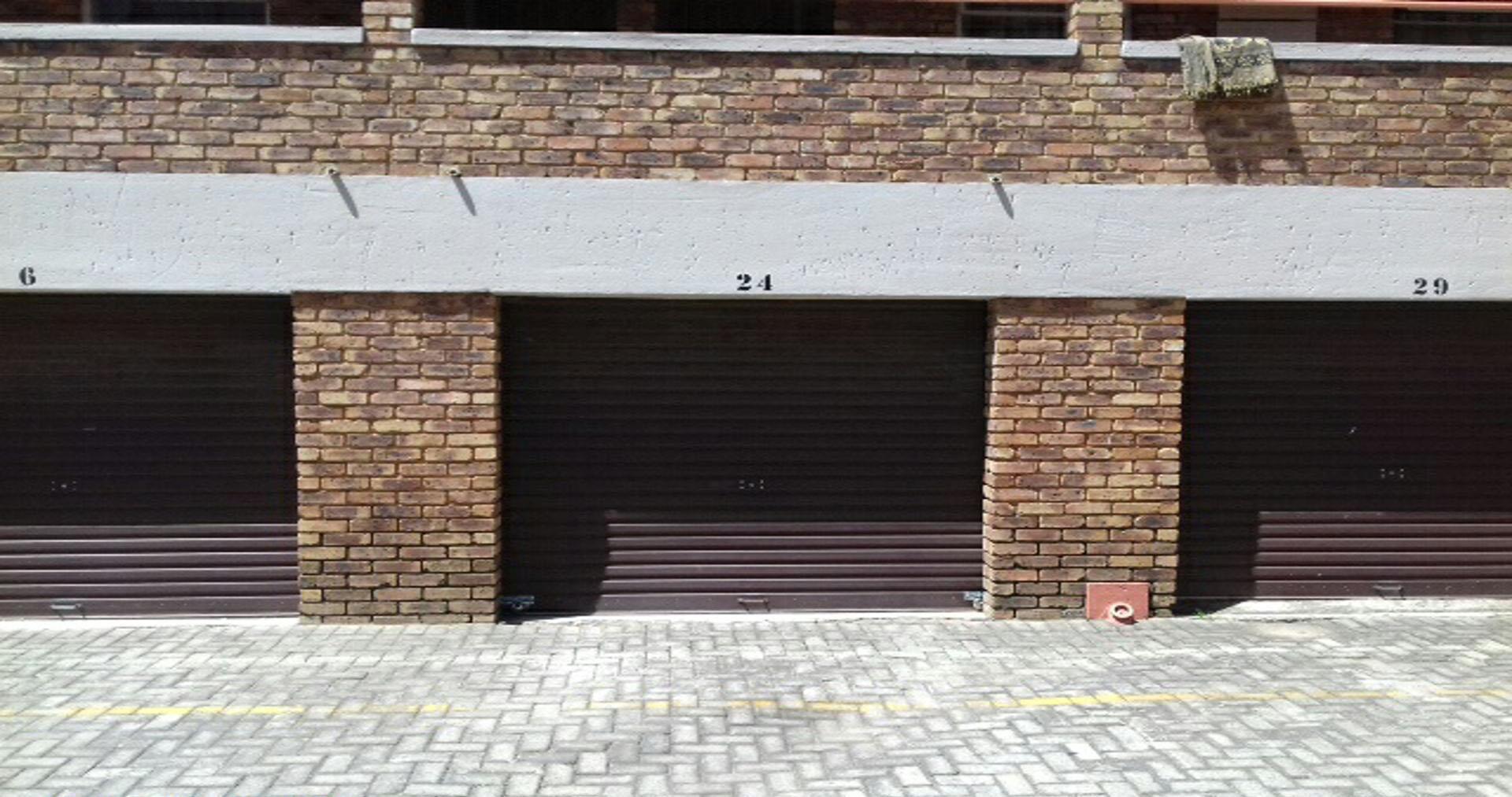 Front View of property in Kempton Park