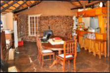 Dining Room - 14 square meters of property in Magaliesburg