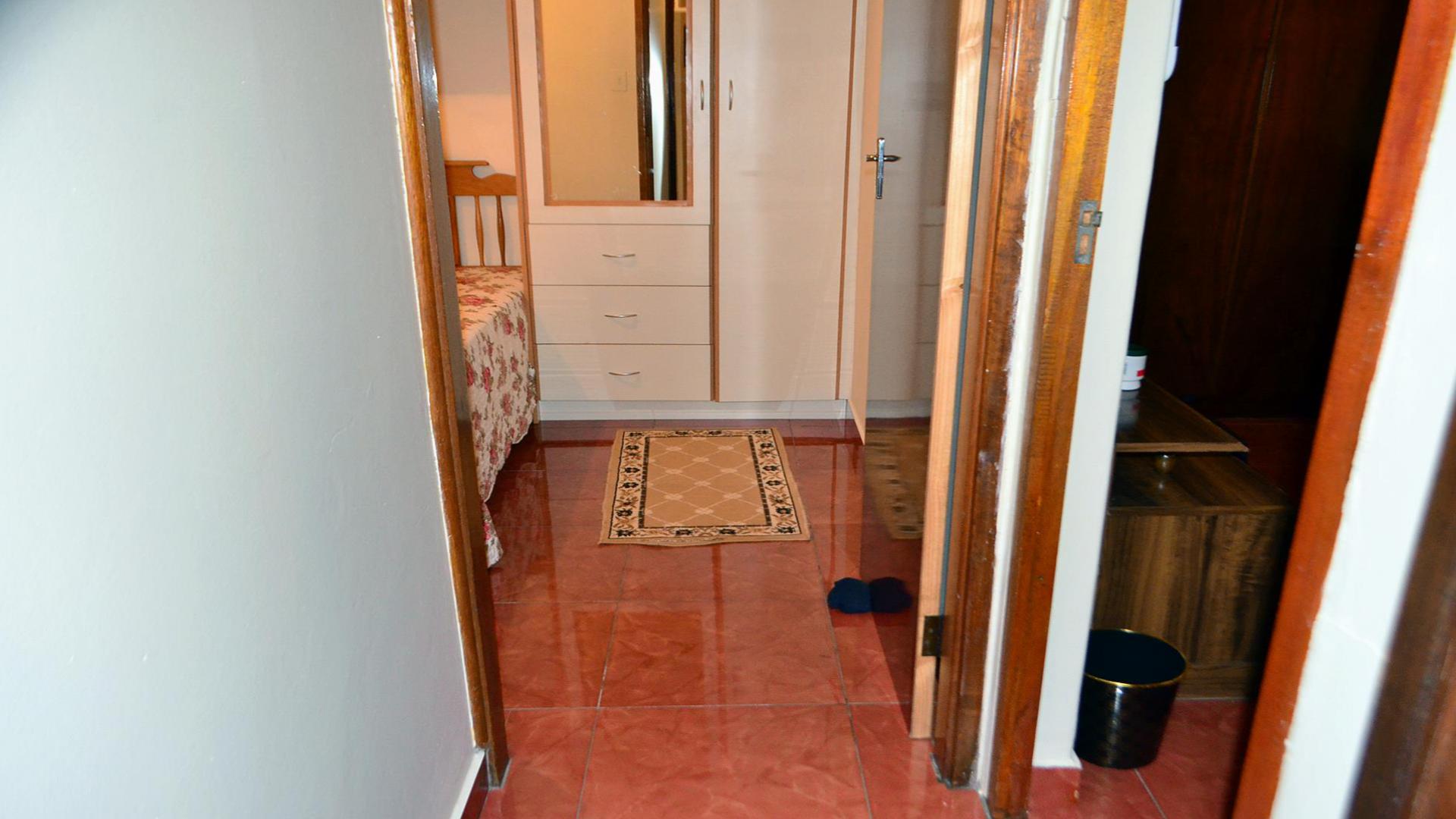 Spaces - 4 square meters of property in Reservior Hills