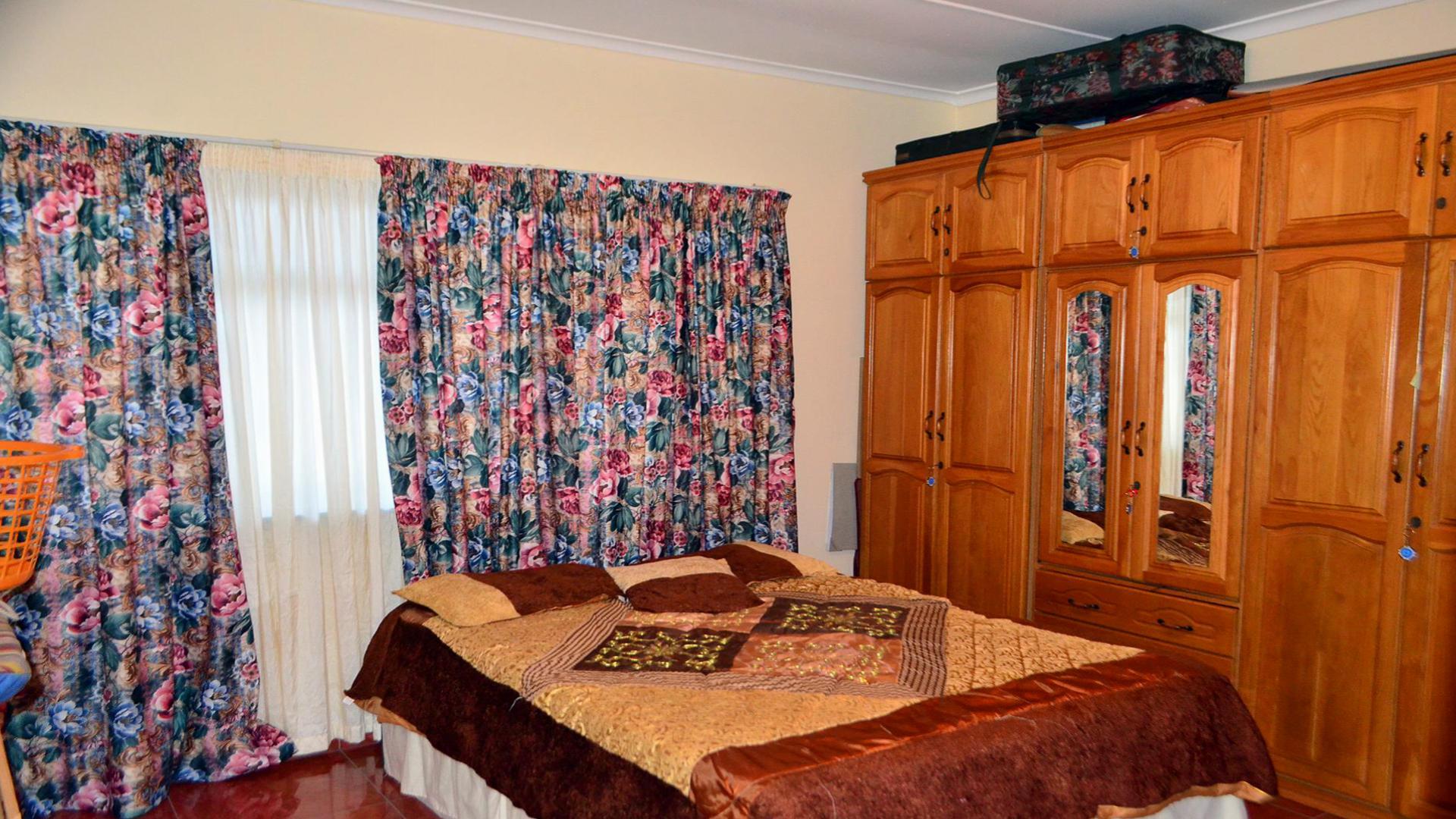 Bed Room 3 - 15 square meters of property in Reservior Hills