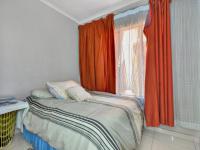 Bed Room 1 - 9 square meters of property in Protea North