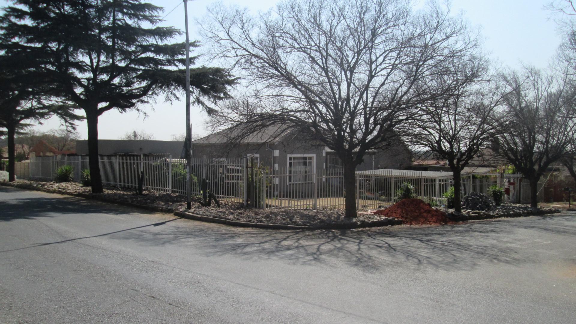 Front View of property in Brakpan