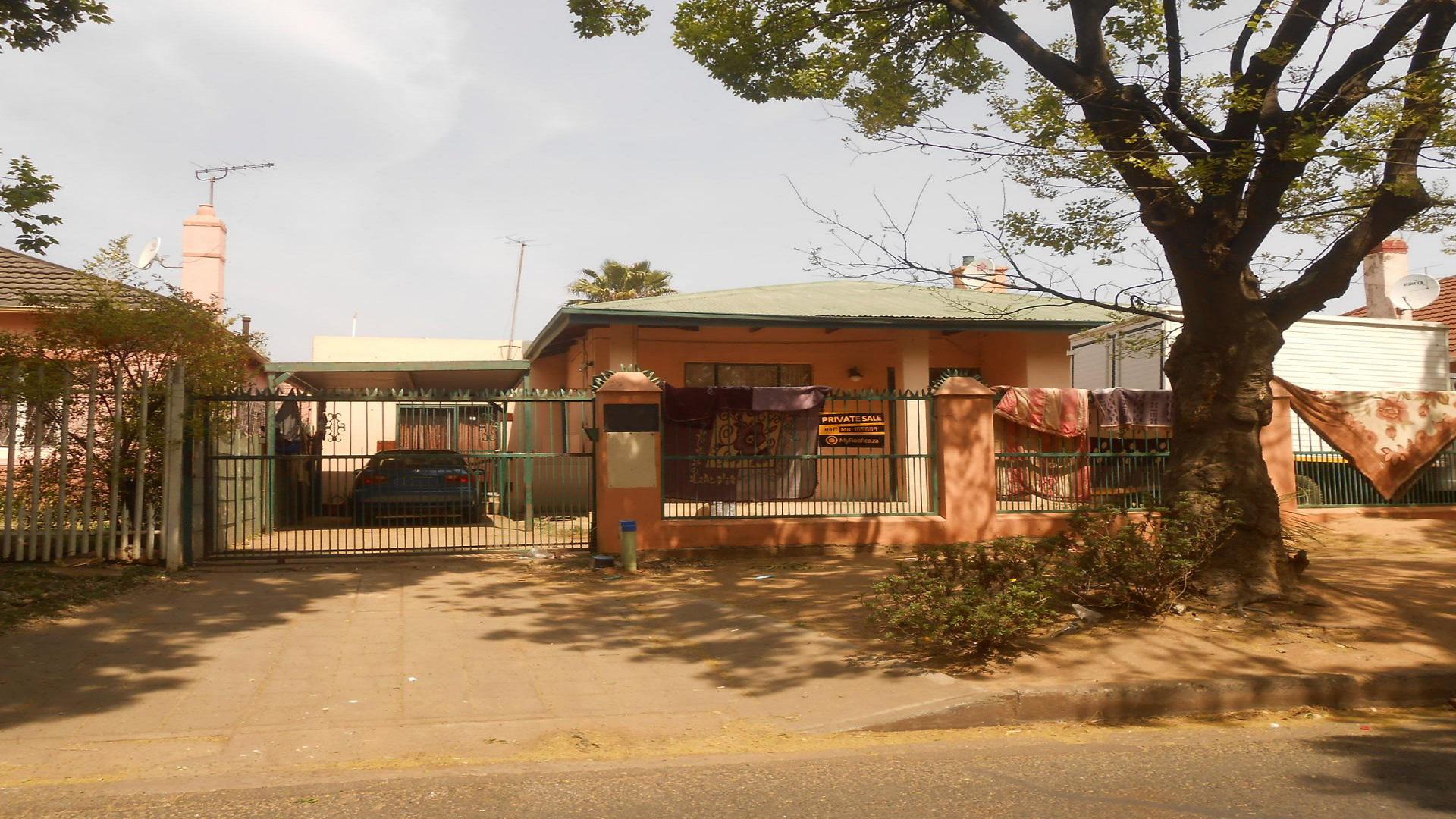 Front View of property in Boksburg