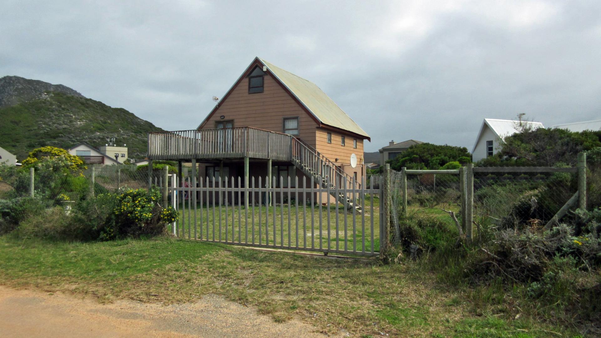 Front View of property in Bettys Bay