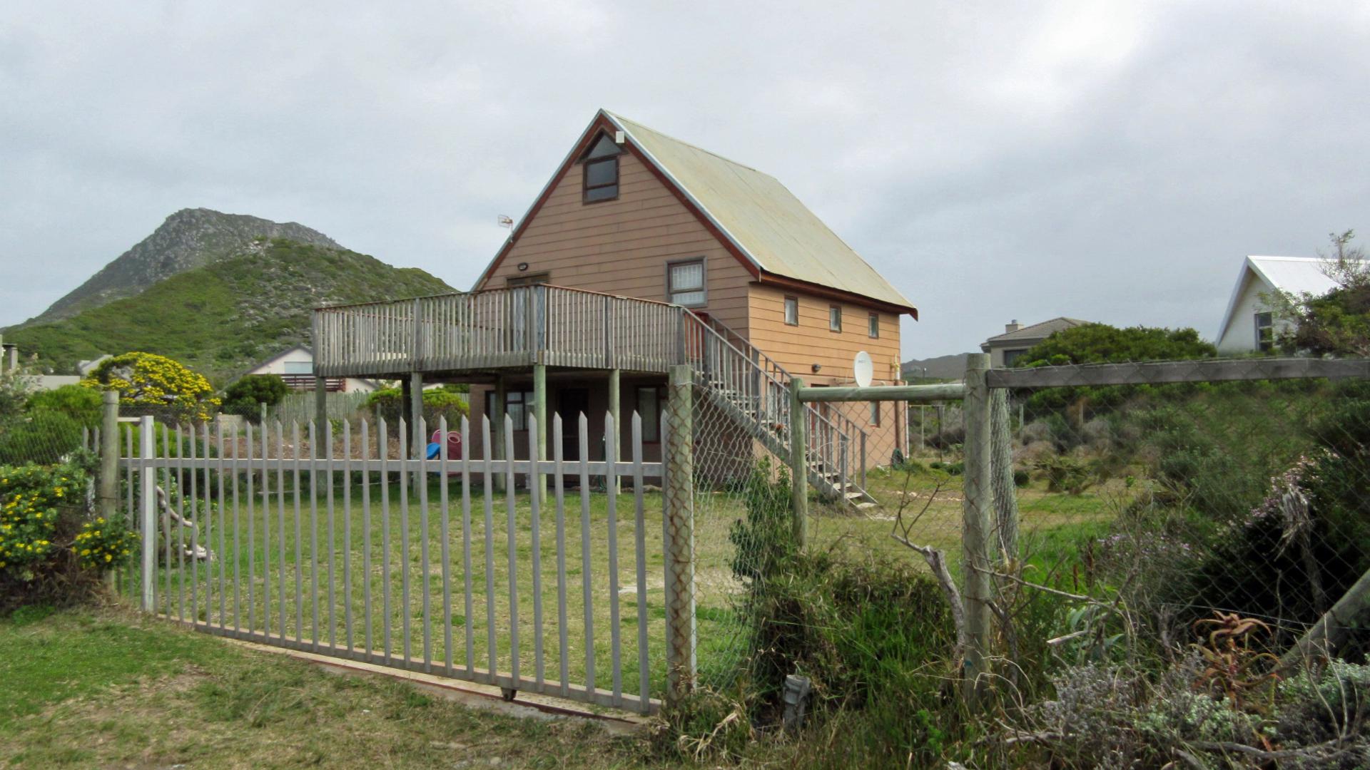 Front View of property in Bettys Bay