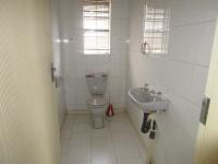 Guest Toilet - 3 square meters of property in Walkerville