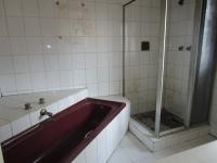 Main Bathroom - 8 square meters of property in Walkerville