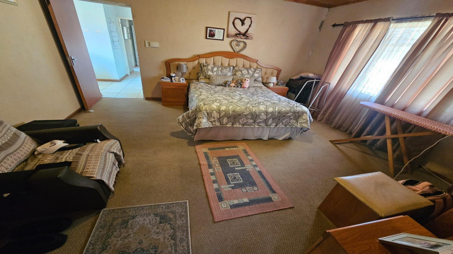 Bed Room 1 of property in Visagiepark
