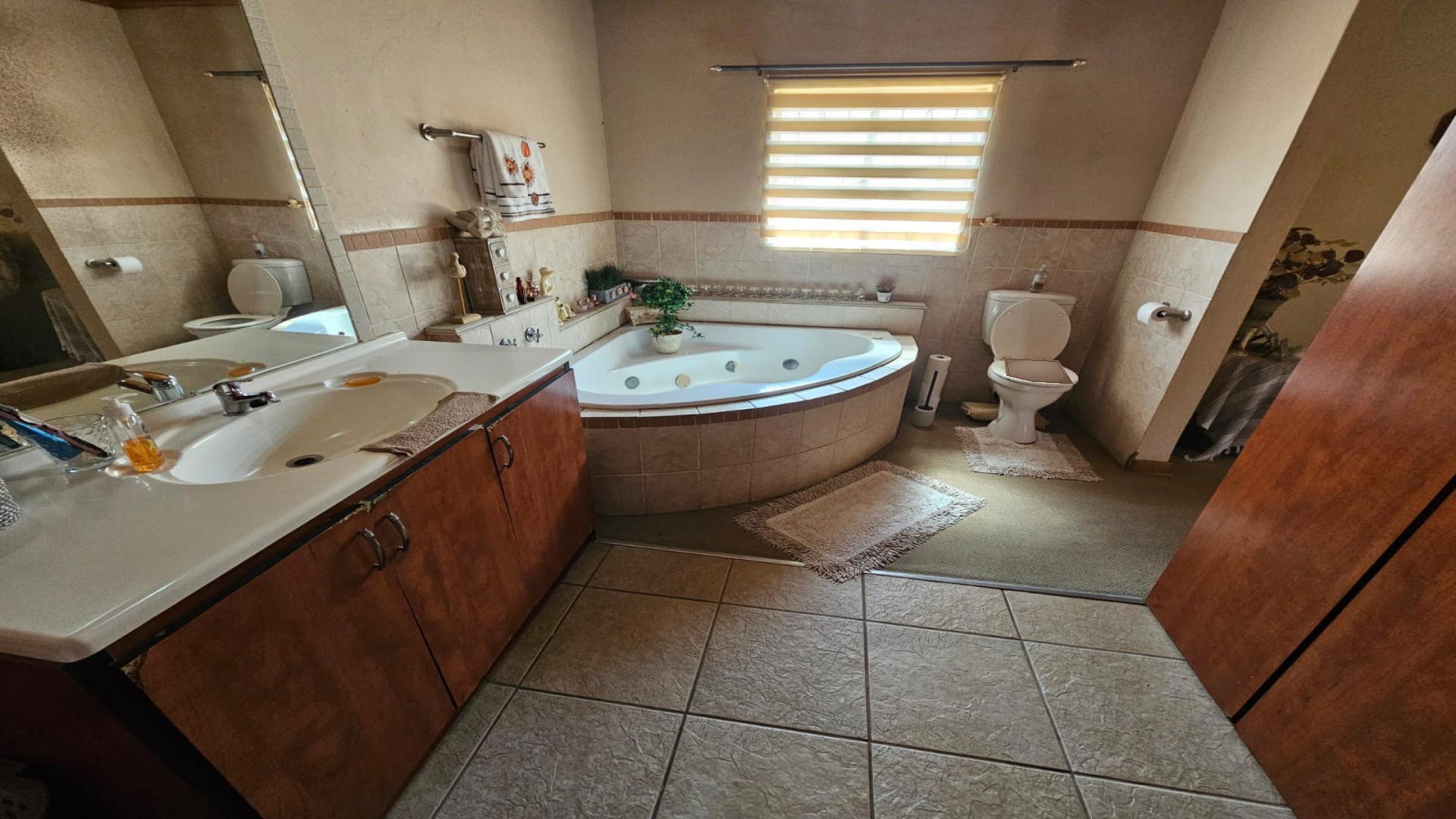 Bathroom 1 of property in Visagiepark