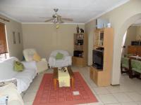 Lounges of property in Roodewal