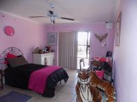 Bed Room 1 of property in Roodewal