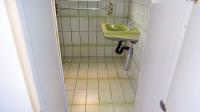 Spaces - 11 square meters of property in Effingham Heights