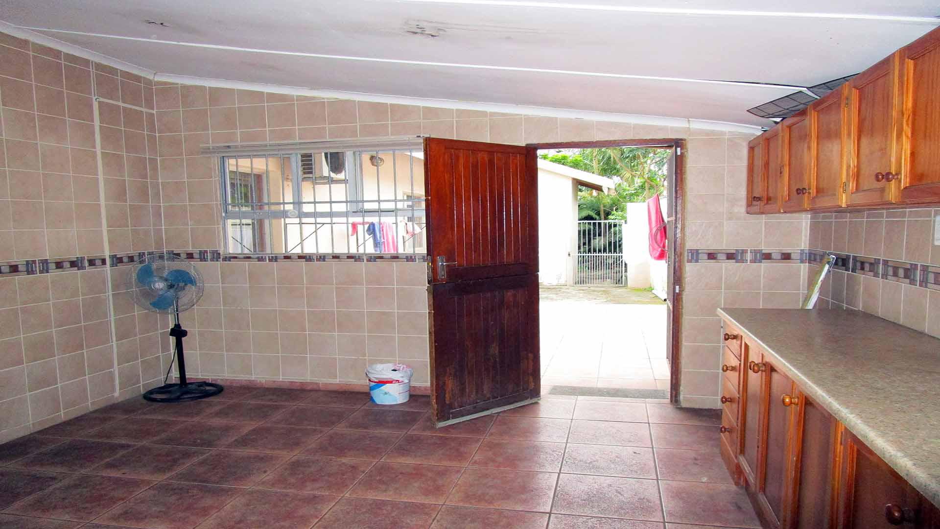 Scullery - 24 square meters of property in Arboretum