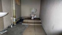 Guest Toilet - 8 square meters of property in Arboretum