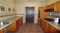 Kitchen - 14 square meters of property in Arboretum