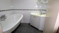 Bathroom 1 - 4 square meters of property in Arboretum