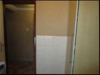 Bathroom 1 - 8 square meters of property in Simunye