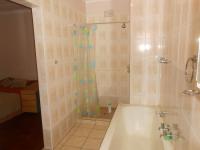 Bathroom 2 - 6 square meters of property in Wentworth Park