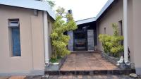Spaces - 22 square meters of property in Uvongo
