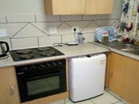 Kitchen - 10 square meters of property in Akasia