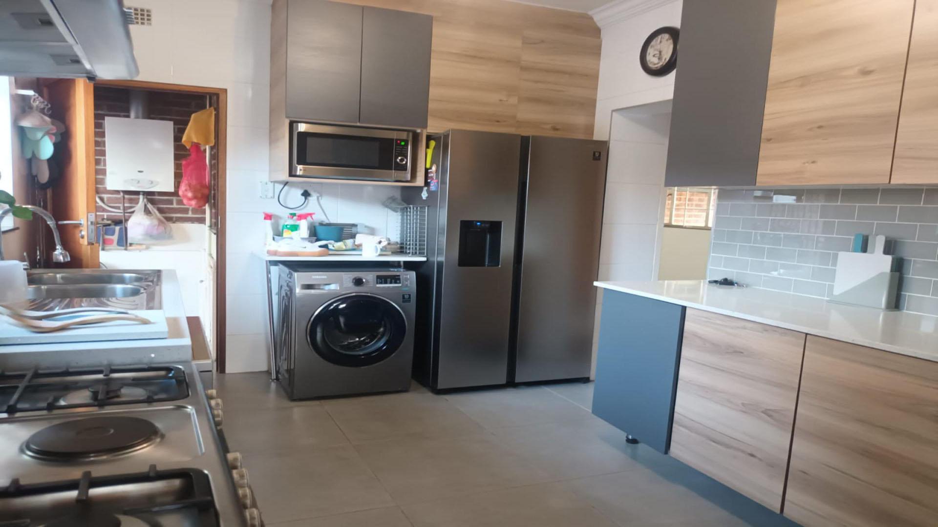 Kitchen of property in Westpark