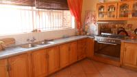 Kitchen - 14 square meters of property in Brenthurst