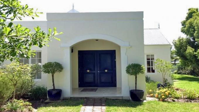 House for Sale For Sale in Knysna - Private Sale - MR166223