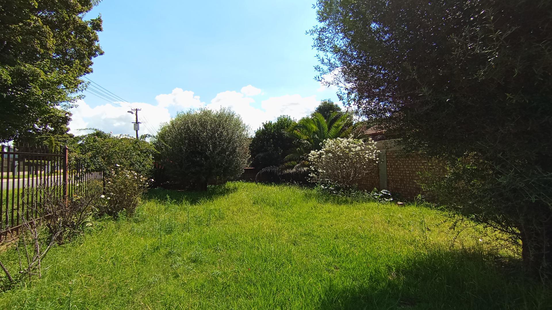 Front View of property in Riamarpark