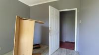 Bed Room 1 - 14 square meters of property in Riamarpark