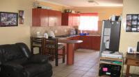 Kitchen - 9 square meters of property in Rustenburg Oos-Einde